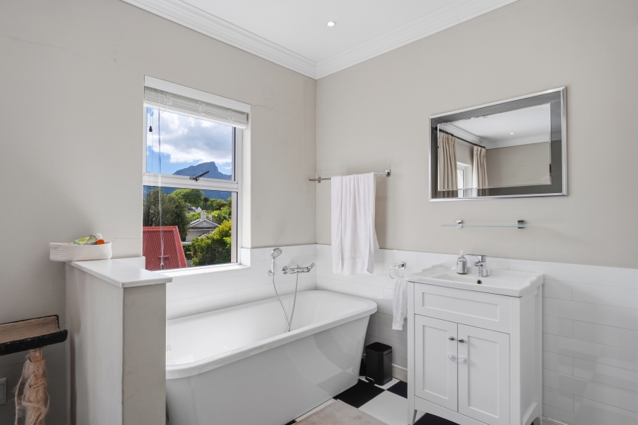 2 Bedroom Property for Sale in Wynberg Upper Western Cape